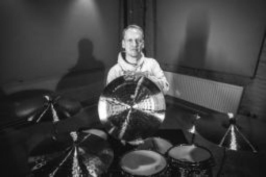 Christian Bass ist offizieller Paiste Cymbals Artist