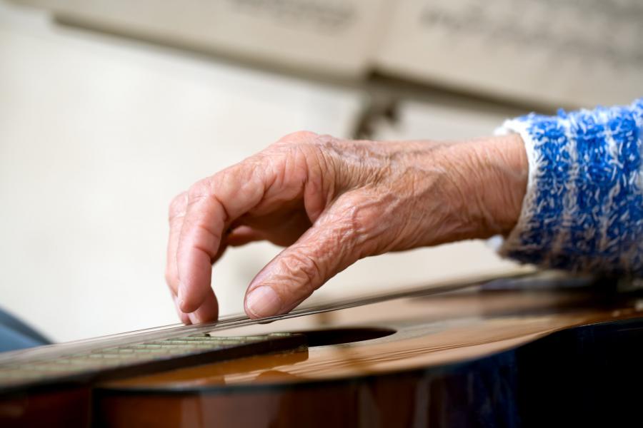 Musizieren hilft bei Demenz